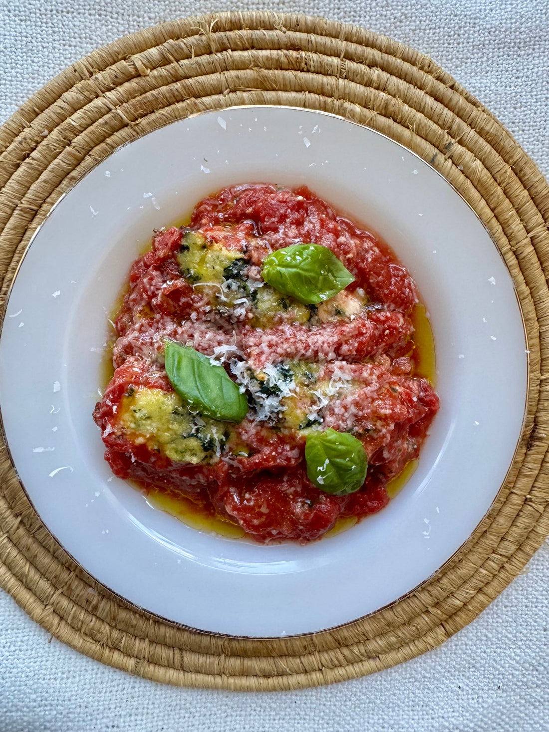 Gnudis à la ricotta et sauce tomate express