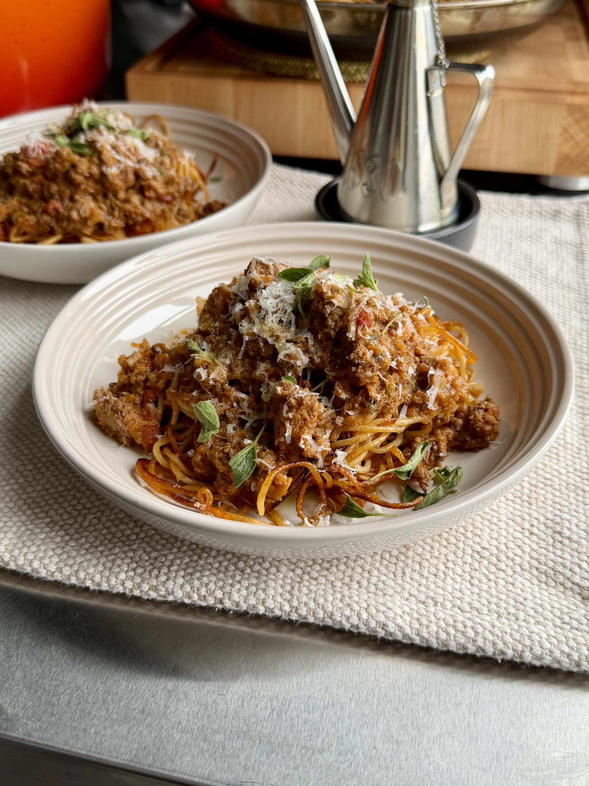 Spaghettis collés et bolognaise vide-frigo
