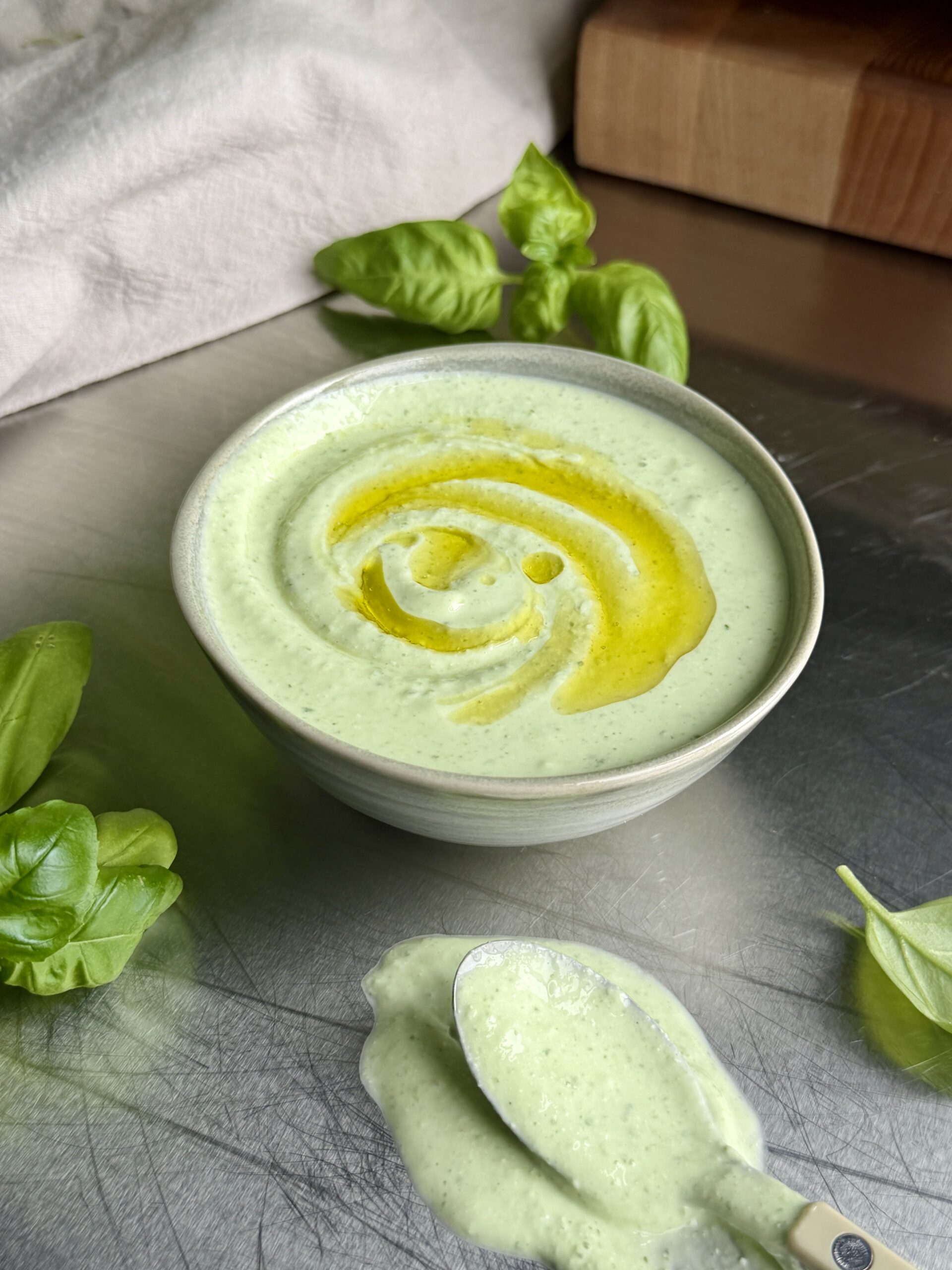 Sauce au basilic et jalapeño crémeuse protéinée
