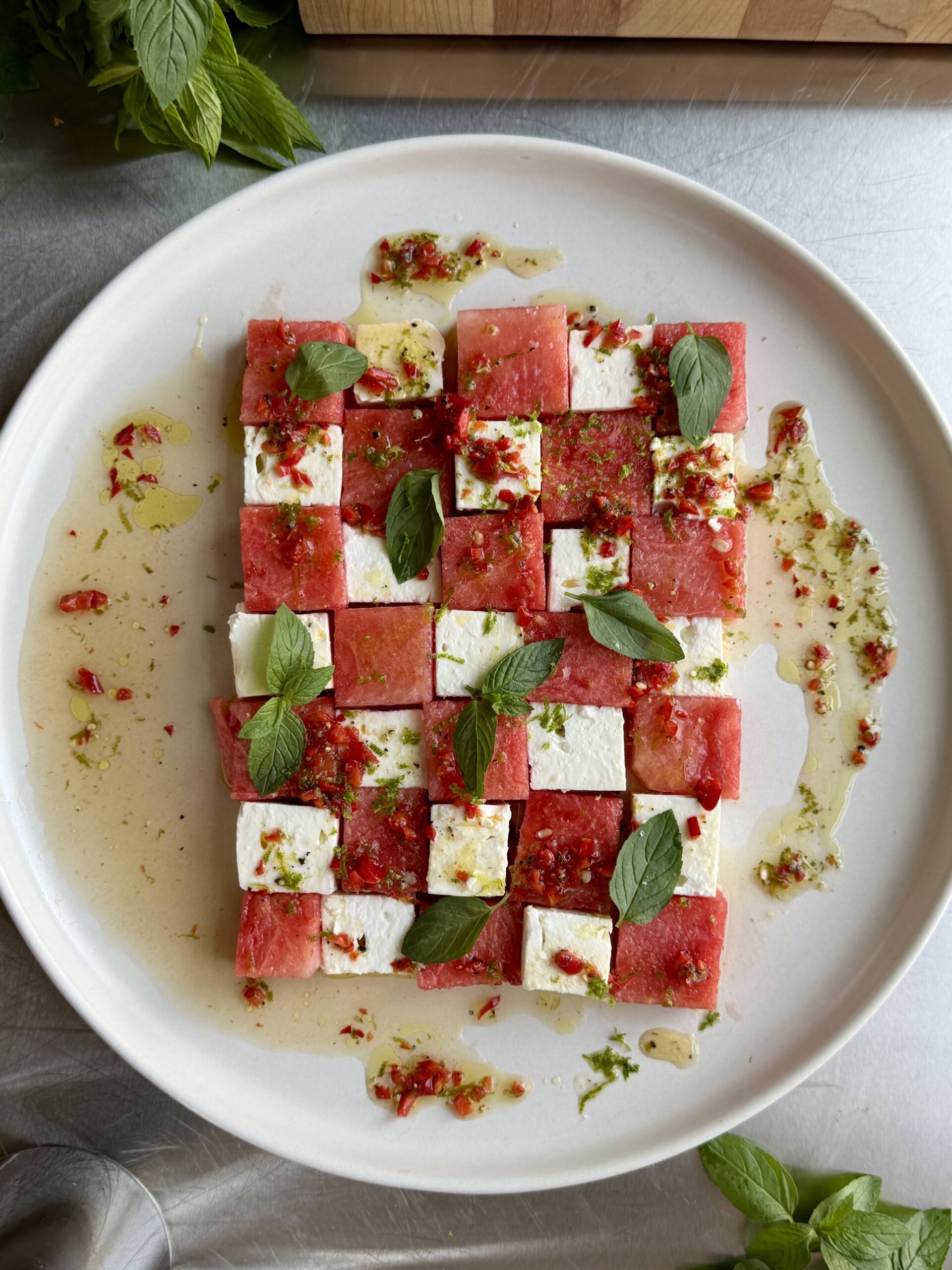 Salade de melon d&rsquo;eau et feta déconstruite en damier