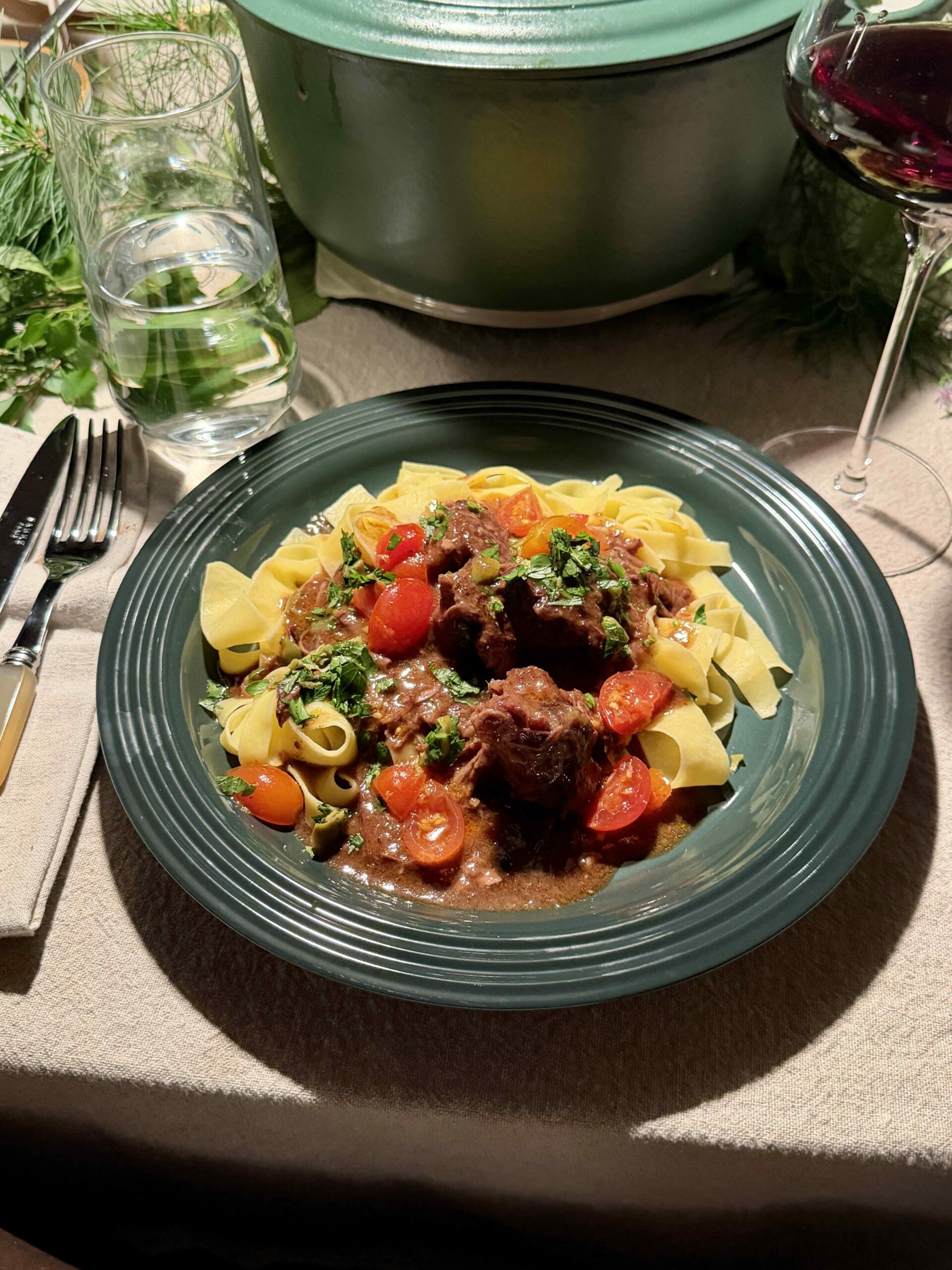 Braisé de boeuf à la harissa sur pappardelles aux oeufs